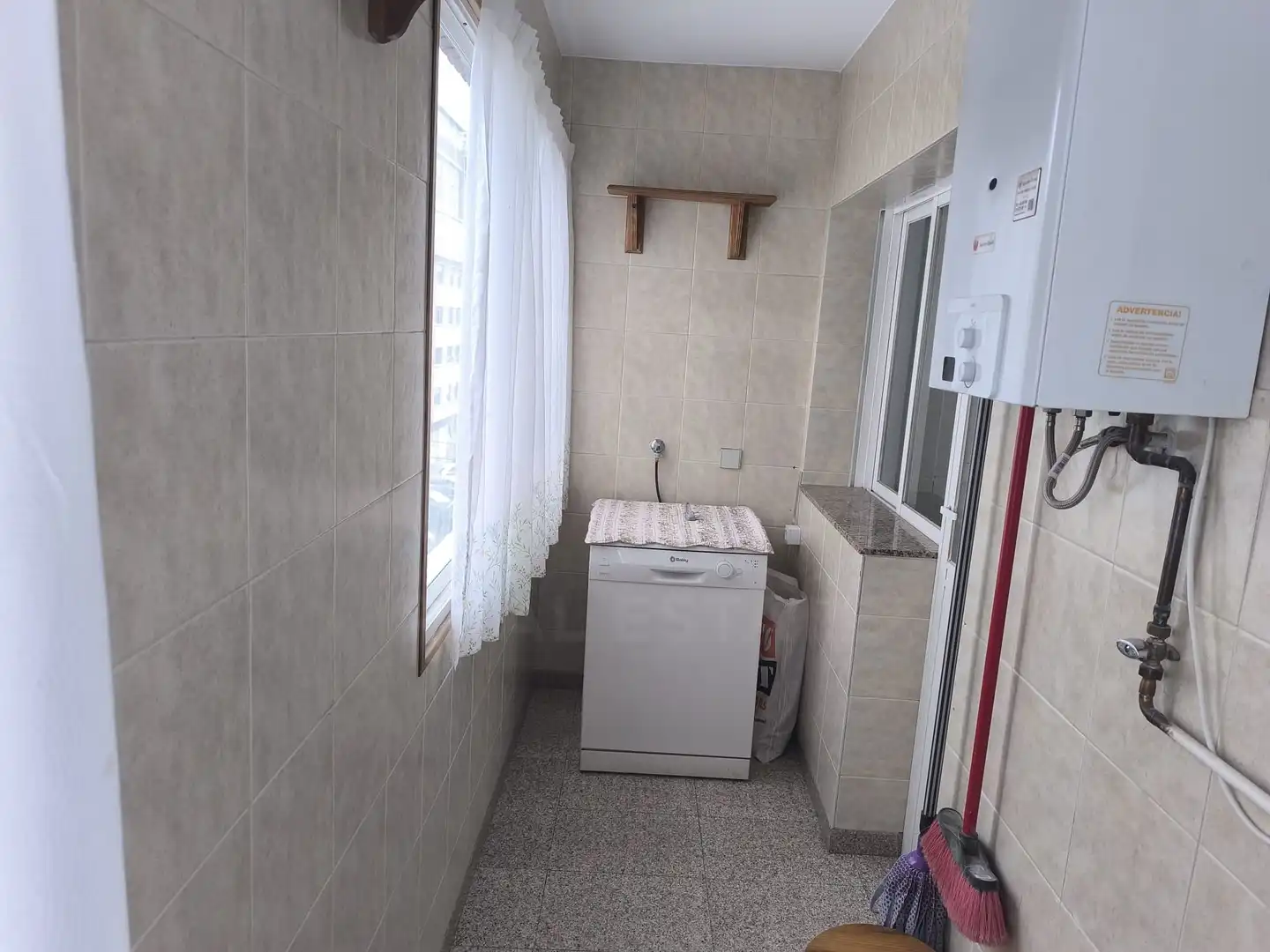 Cocina de Piso en venta en Ferrol con Calefacción y Terraza