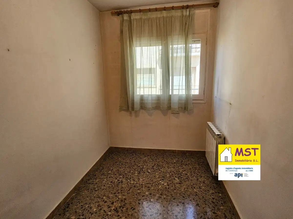 Schlafzimmer von Wohnung zum Verkauf in Navàs mit Klimaanlage, Heizung und Balkon