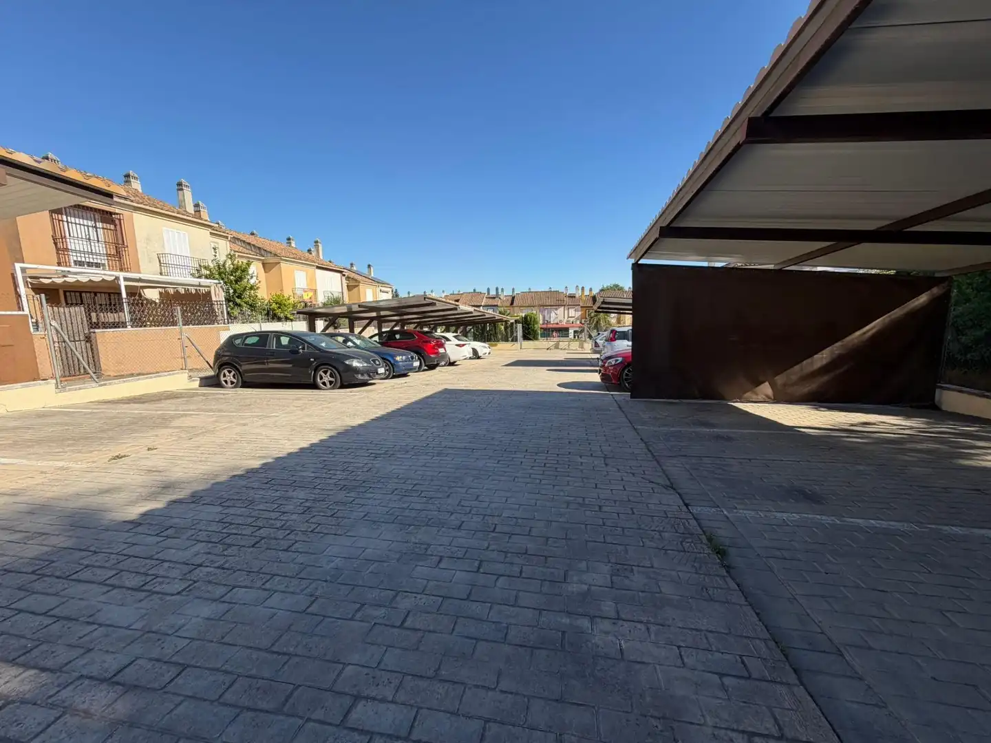 Parking of Houses for sale in Córdoba  with Air Conditioner, Private garden and Balcony