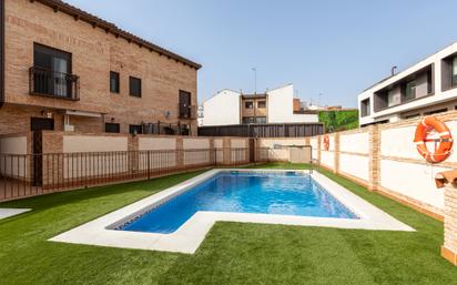 Schwimmbecken von Wohnung zum verkauf in Navalcarnero mit Klimaanlage, Terrasse und Balkon