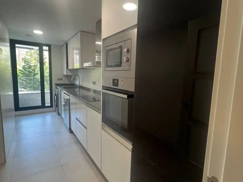 Piso con piscina en venta en Calle de Riu Nervión 6, imagen 8