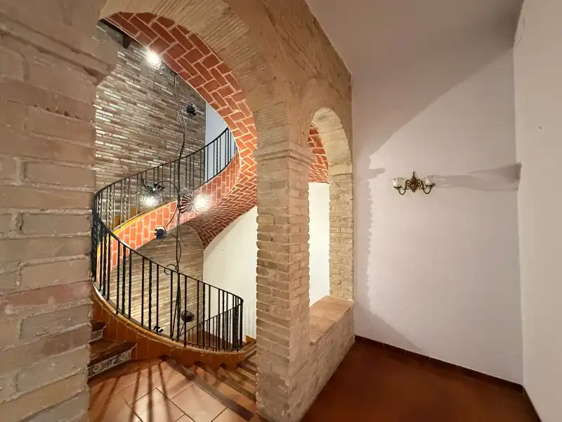 Casa con terraza en venta en Carrer de Figueres, imagen 25