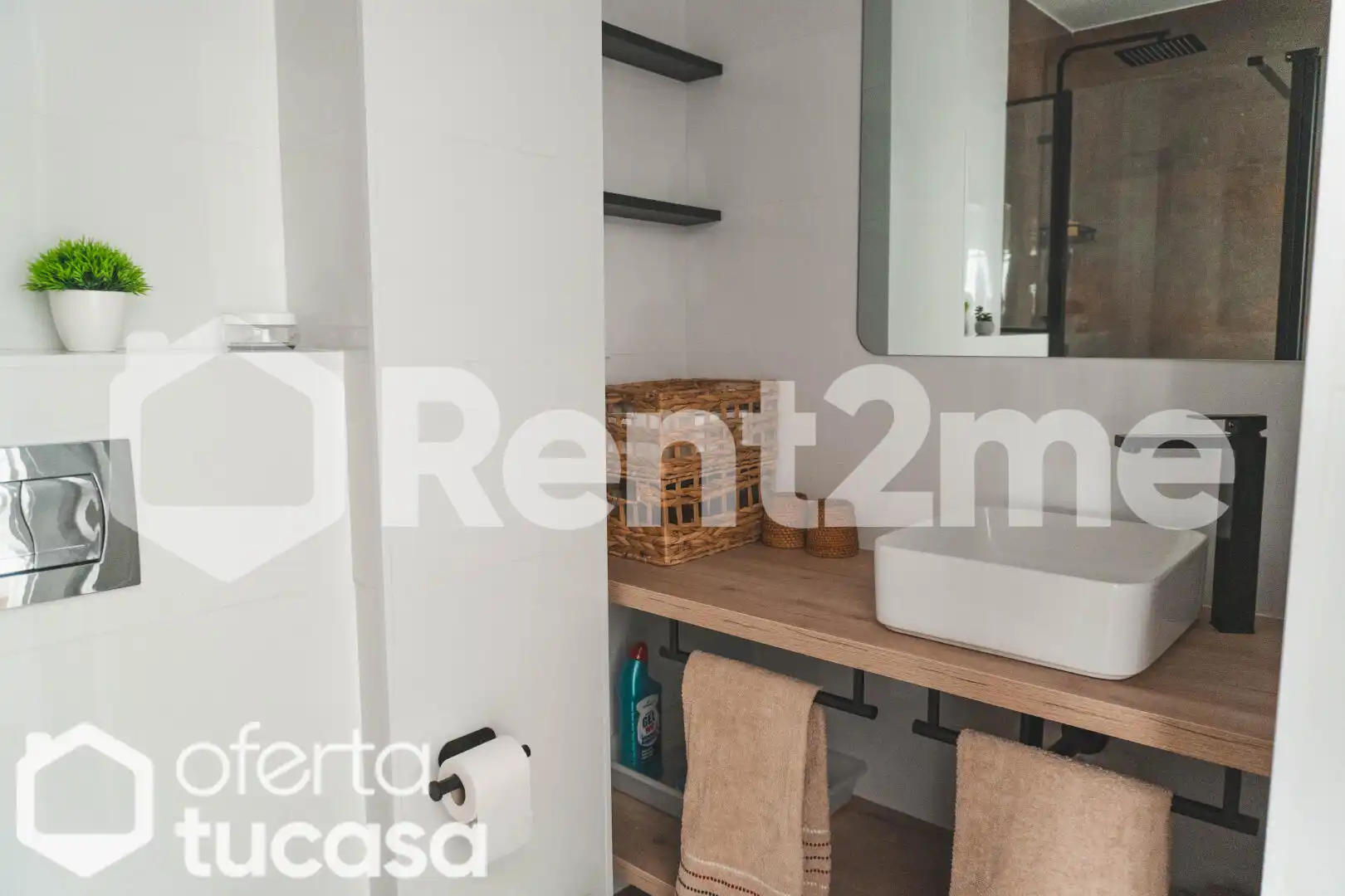 Badezimmer von Wohnung zum Verkauf in Illán de Vacas mit Klimaanlage und Privatgarten
