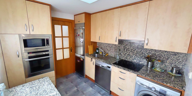 Cocina de Casa adosada en venta en La Muela con Terraza y Trastero