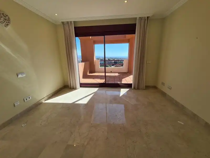Terraza de Casa adosada de alquiler en Benahavís con Aire acondicionado, Calefacción y Jardín privado