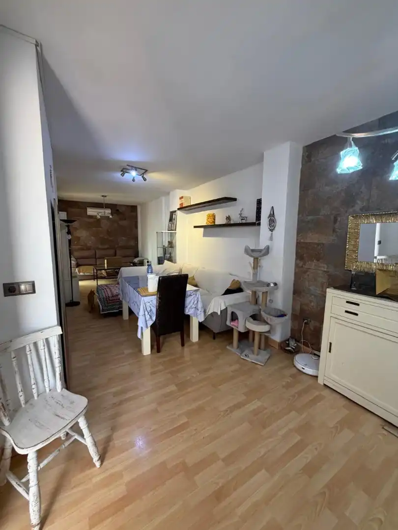 Casa adosada en venta en Santiponce