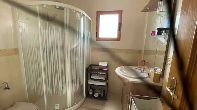 Bany de Finca rústica en venda en Chinchón amb Jardí privat, Terrassa i Forn