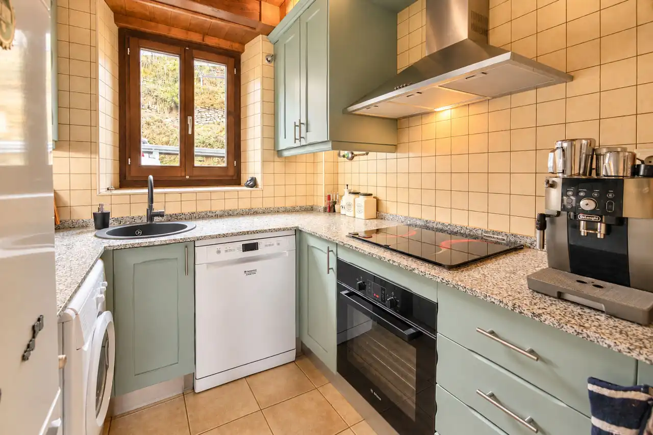 Cocina de Dúplex en venta en Vielha e Mijaran con Calefacción, Jardín privado y Parquet