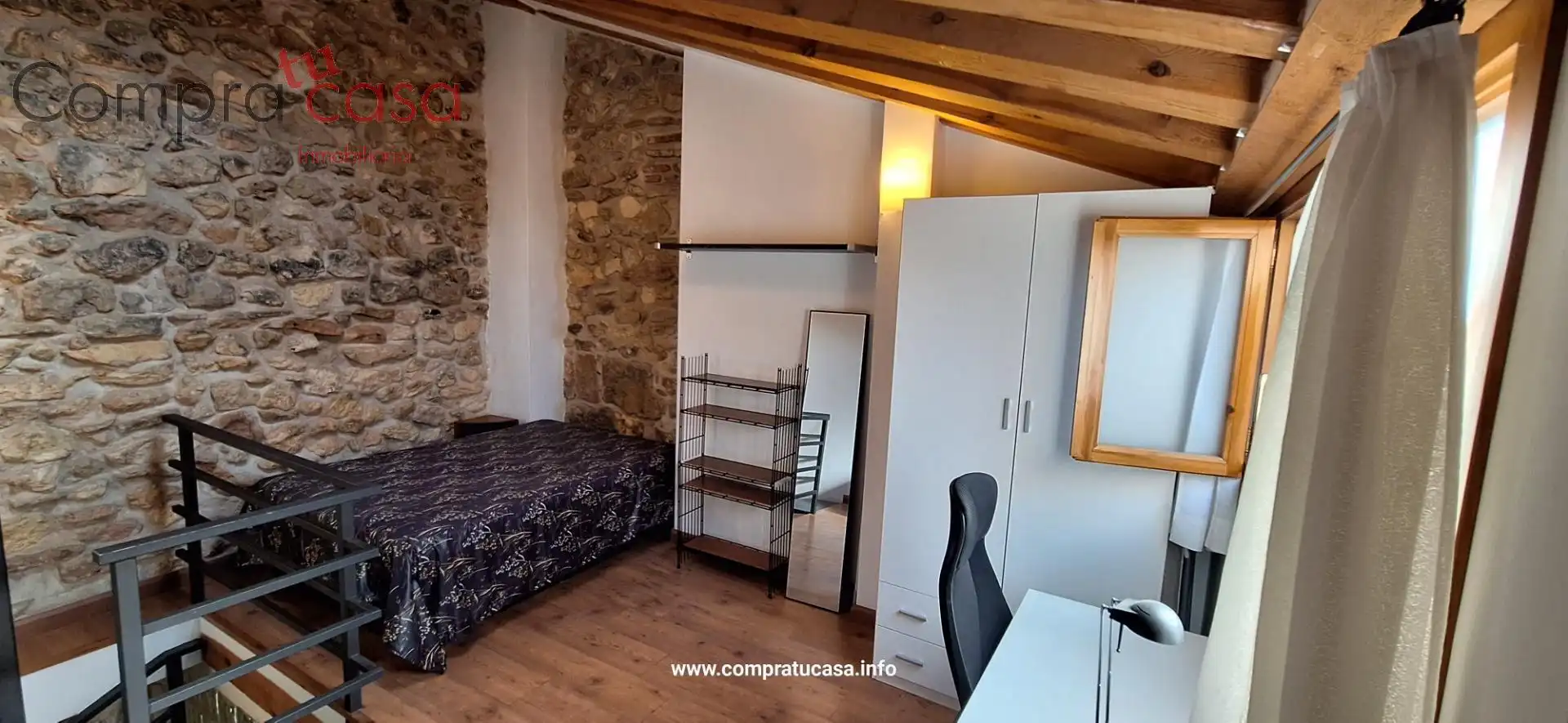 Habitación de Apartamento de alquiler en Segovia con Calefacción y Amueblado