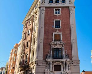 Vista exterior de Pis de lloguer en  Valencia Capital amb Aire condicionat, Terrassa i Balcó