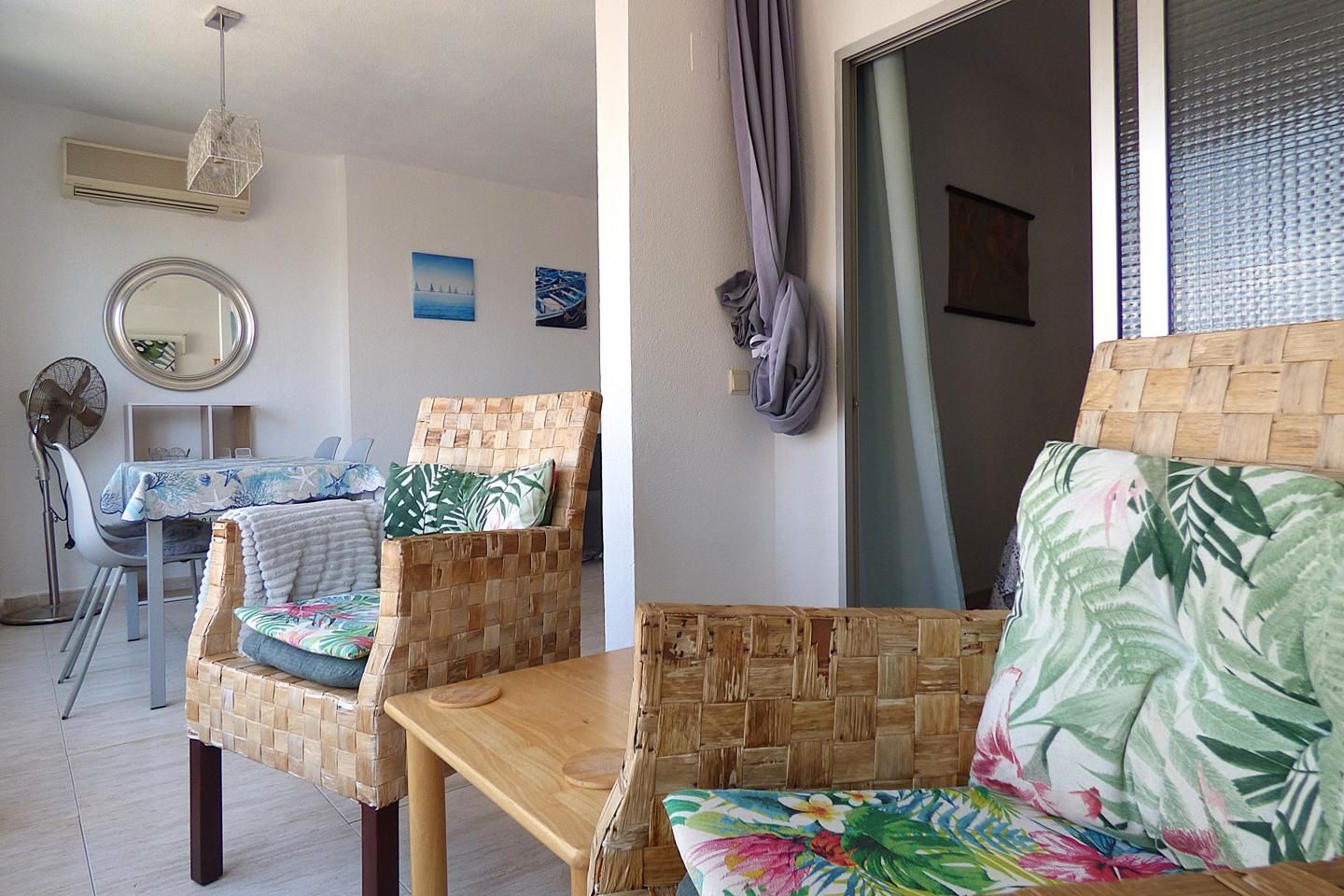 Habitación de Apartamento en venta en Benidorm con Aire acondicionado, Terraza y Piscina