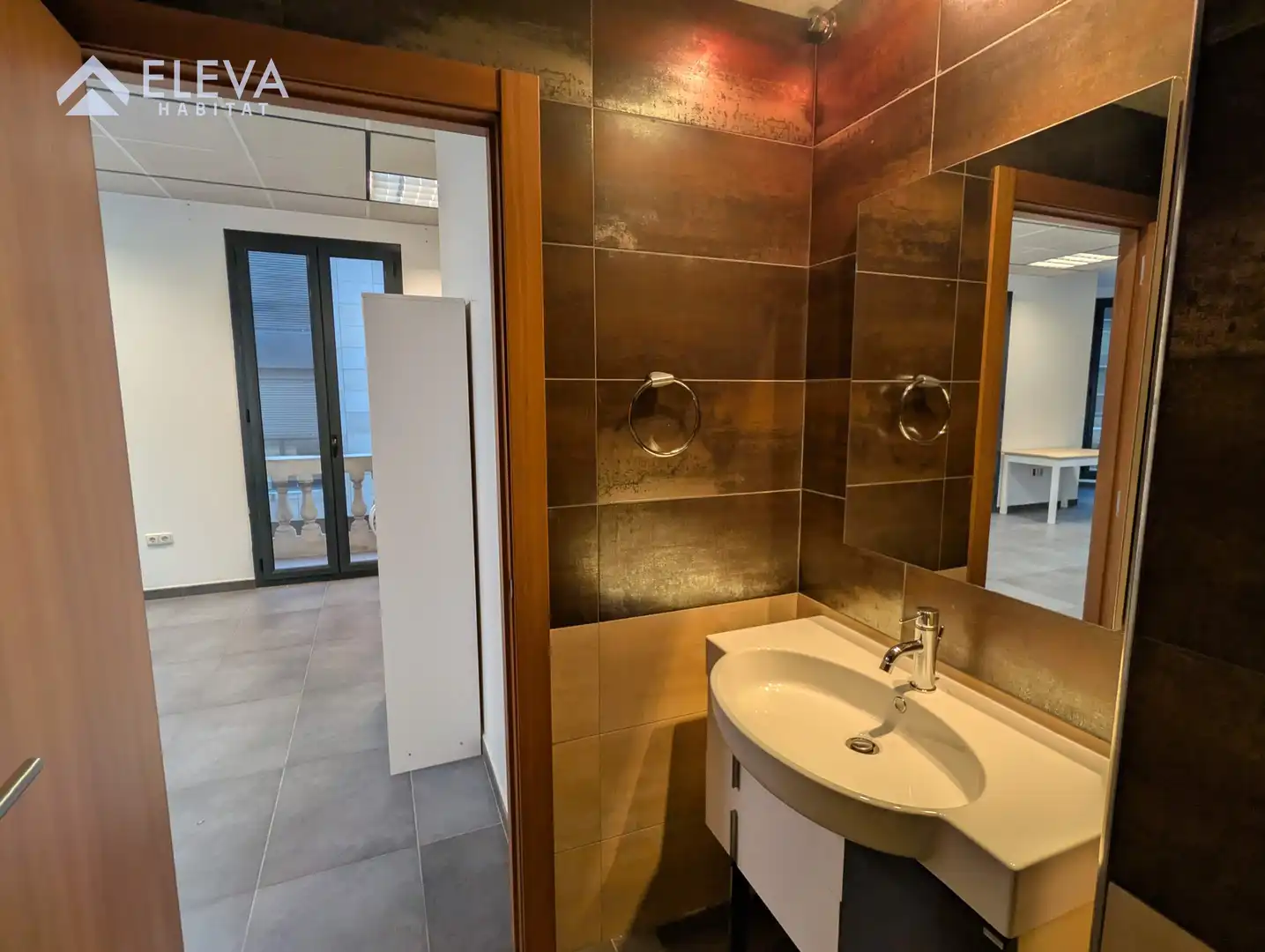 Baño de Edificio en venta en Lleida