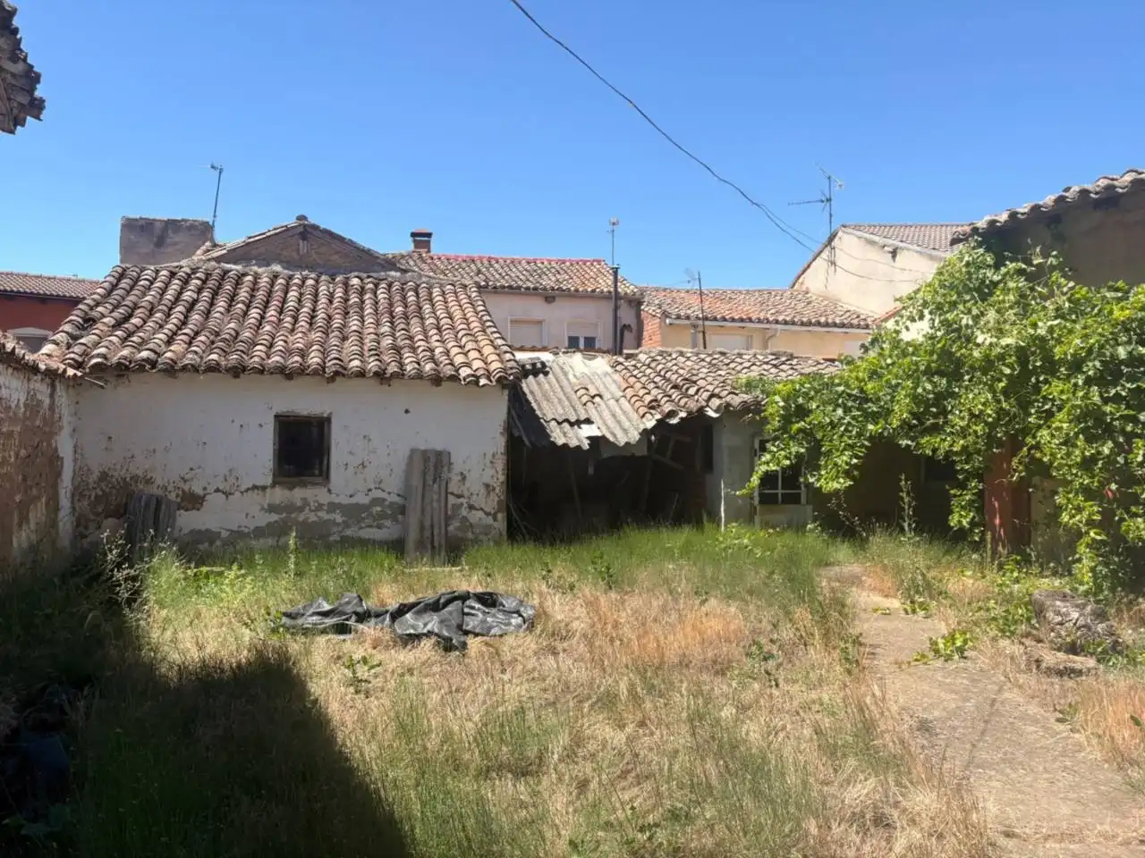 Casa o xalet en venda en Melgar de Fernamental amb Jardí privat