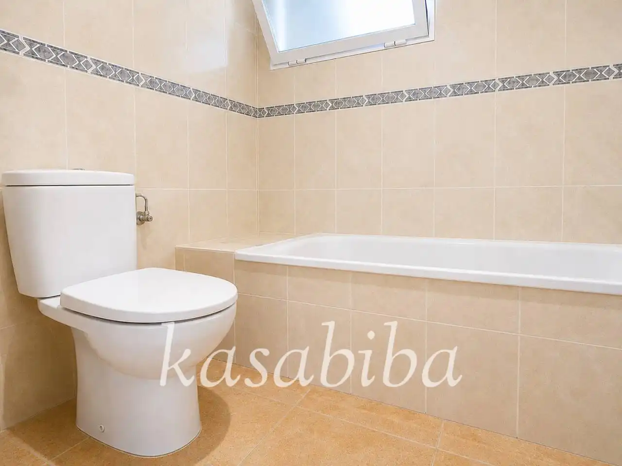 Bathroom of Houses for sale in Godelleta  with Private garden, Terrace and Swimming Pool