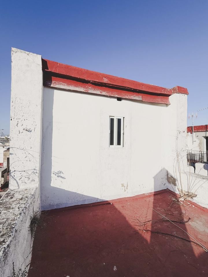 Vista exterior de Àtic en venda en  Cádiz Capital amb Terrassa