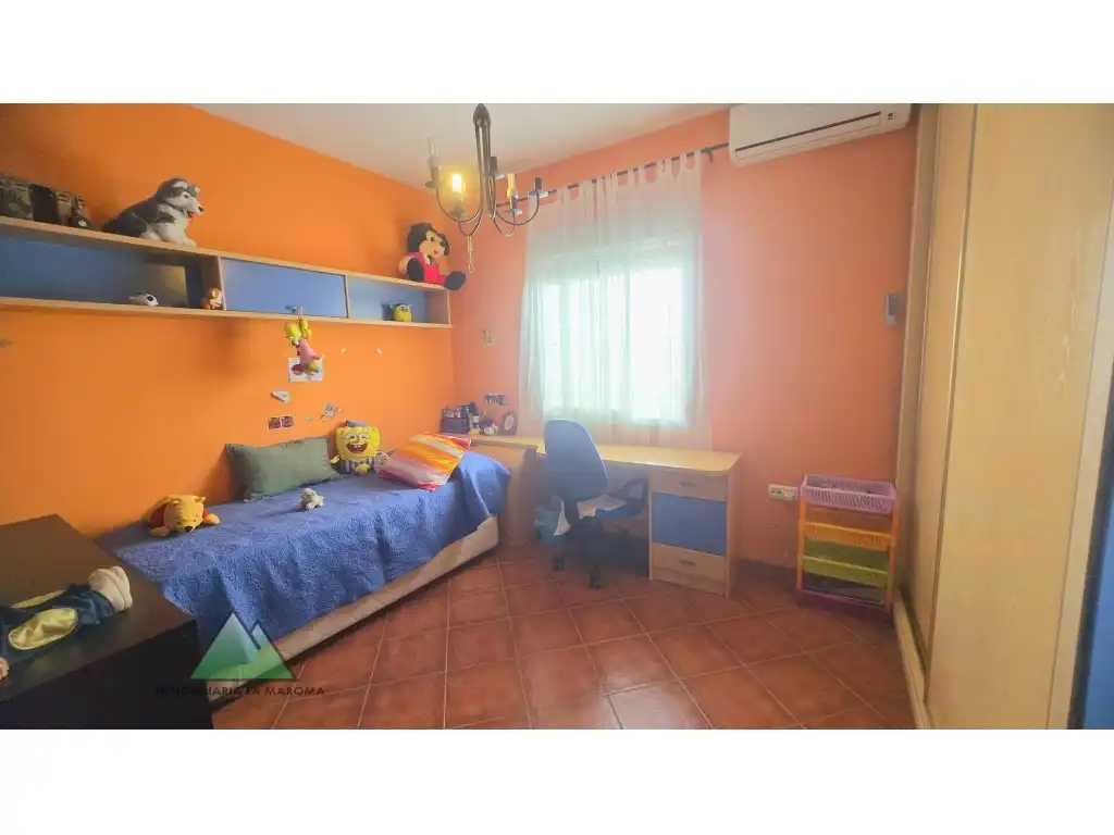 Dormitori de Casa o xalet en venda en Alcaucín amb Jardí privat i Terrassa