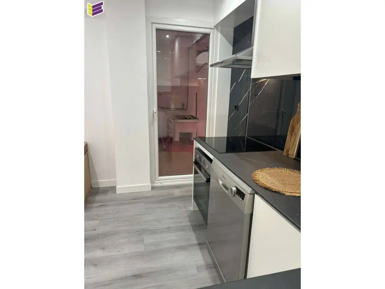 Cuina de Pis en venda en Vigo  amb Calefacció i Terrassa
