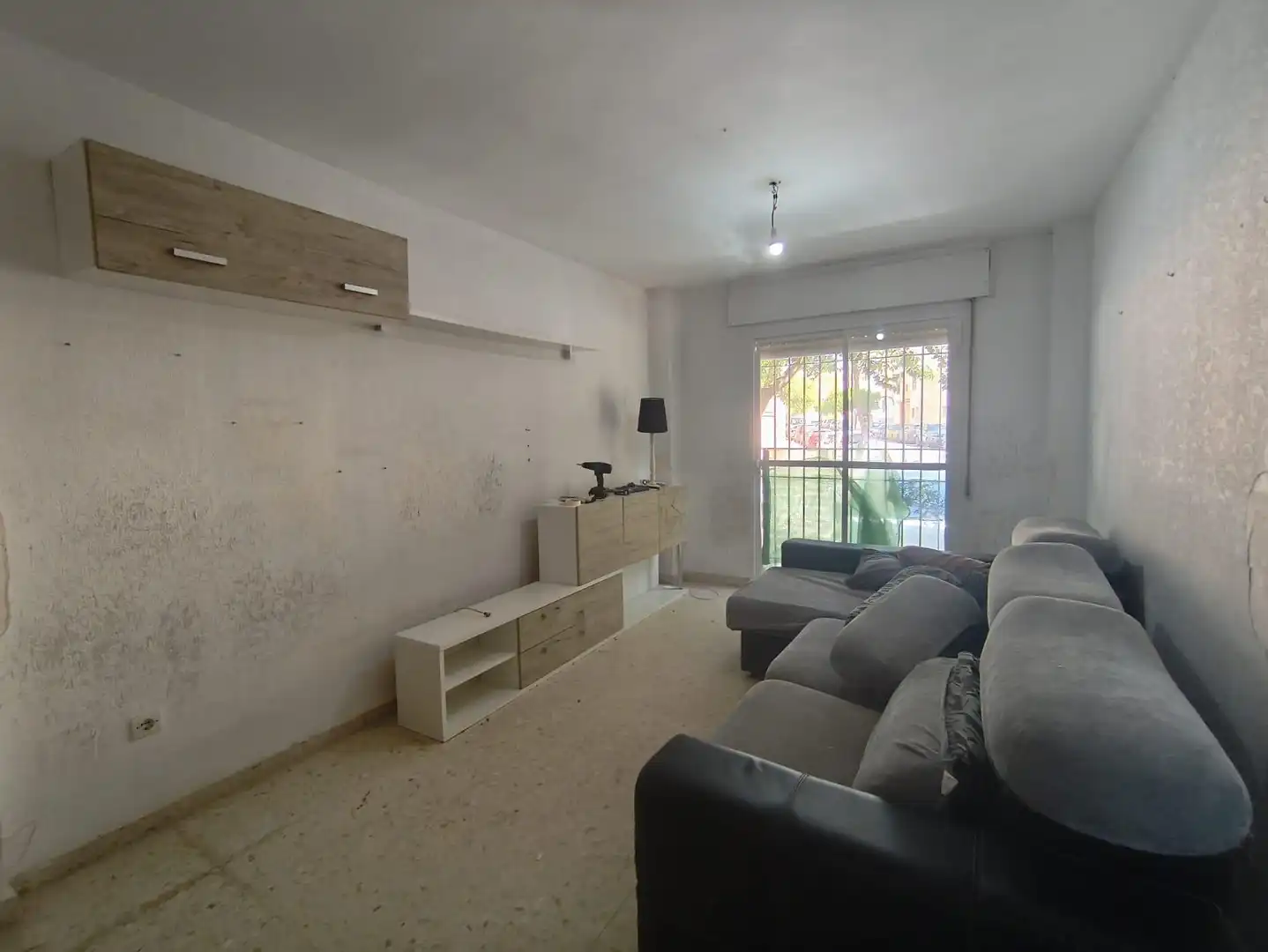 Vista exterior de Piso en venta en Algeciras con Amueblado