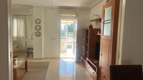 Foto 5 de Casa adosada de alquiler en Rojales, Alicante