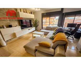 Living room of Single-family semi-detached for sale in Santa Bàrbara  with Air Conditioner and Terrace