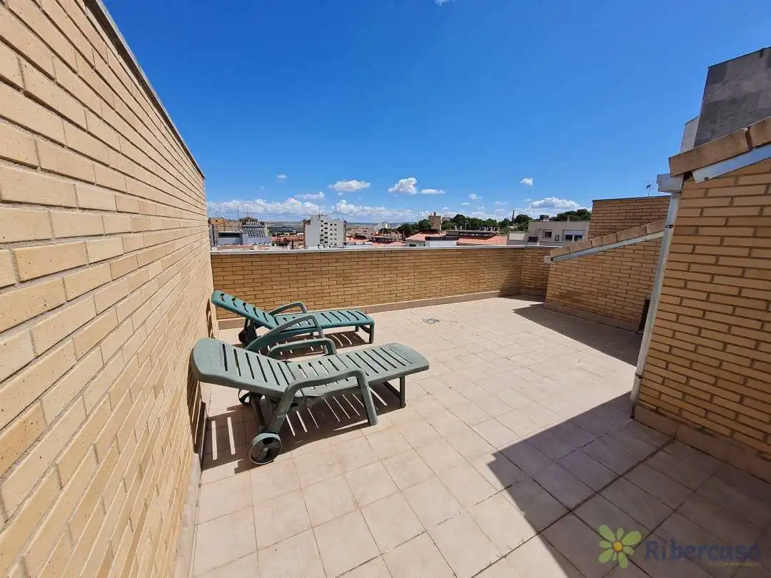 Terraza de Ático en venta en Tudela con Calefacción, Terraza y Balcón