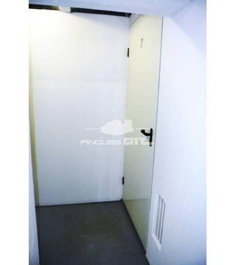 Photo 2 of Box room to rent in Rei, Calella, Barcelona