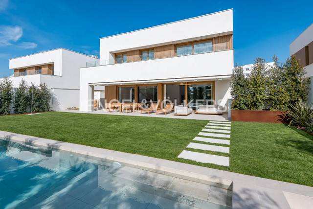 Casa-chalet en Venta en Carrer Cala Blanca, 12 en Ametllers - Poble-Sec