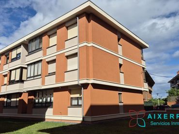 Pis amb balcó en venda a Matxitxako Kalea