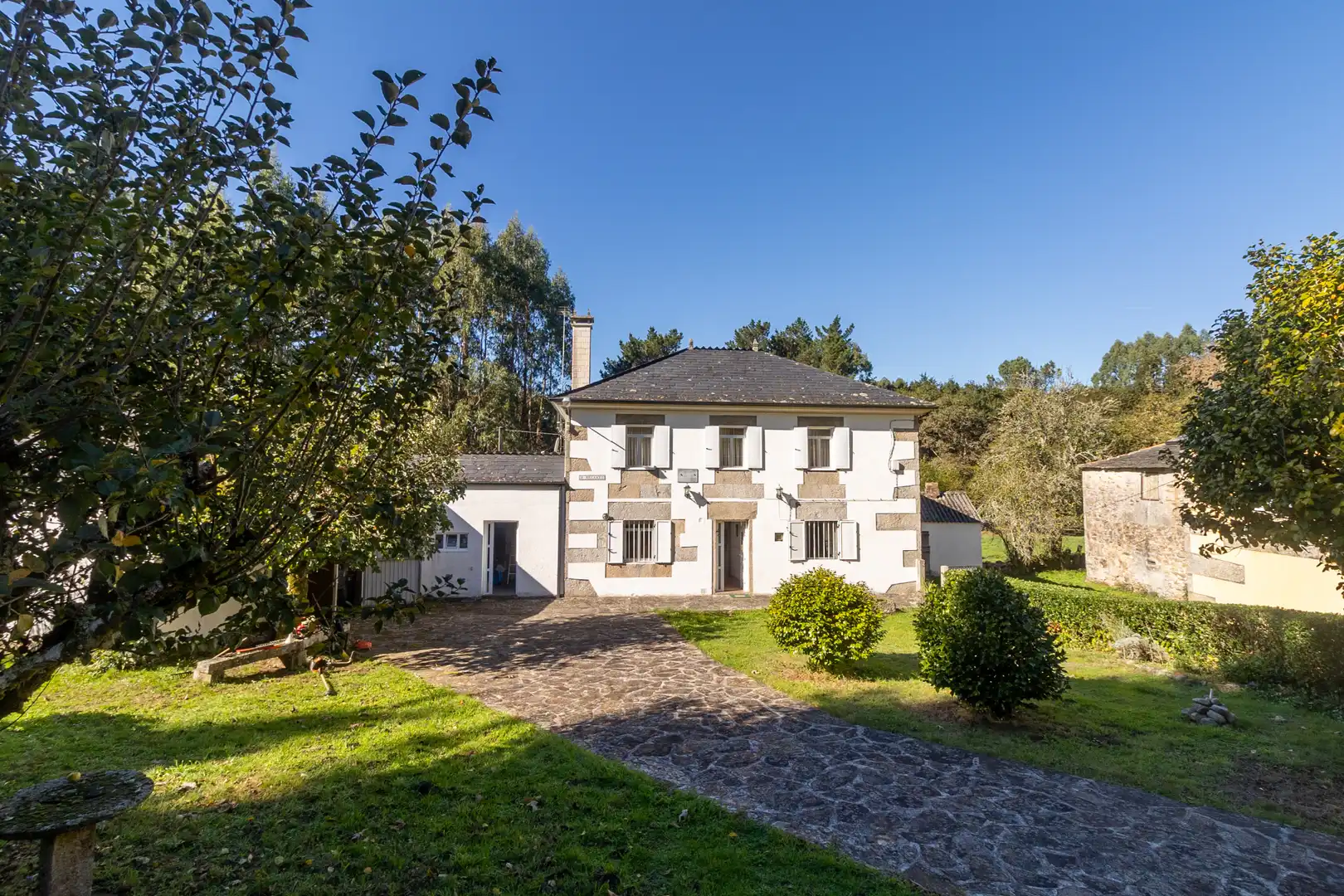 Houses for sale in Friol