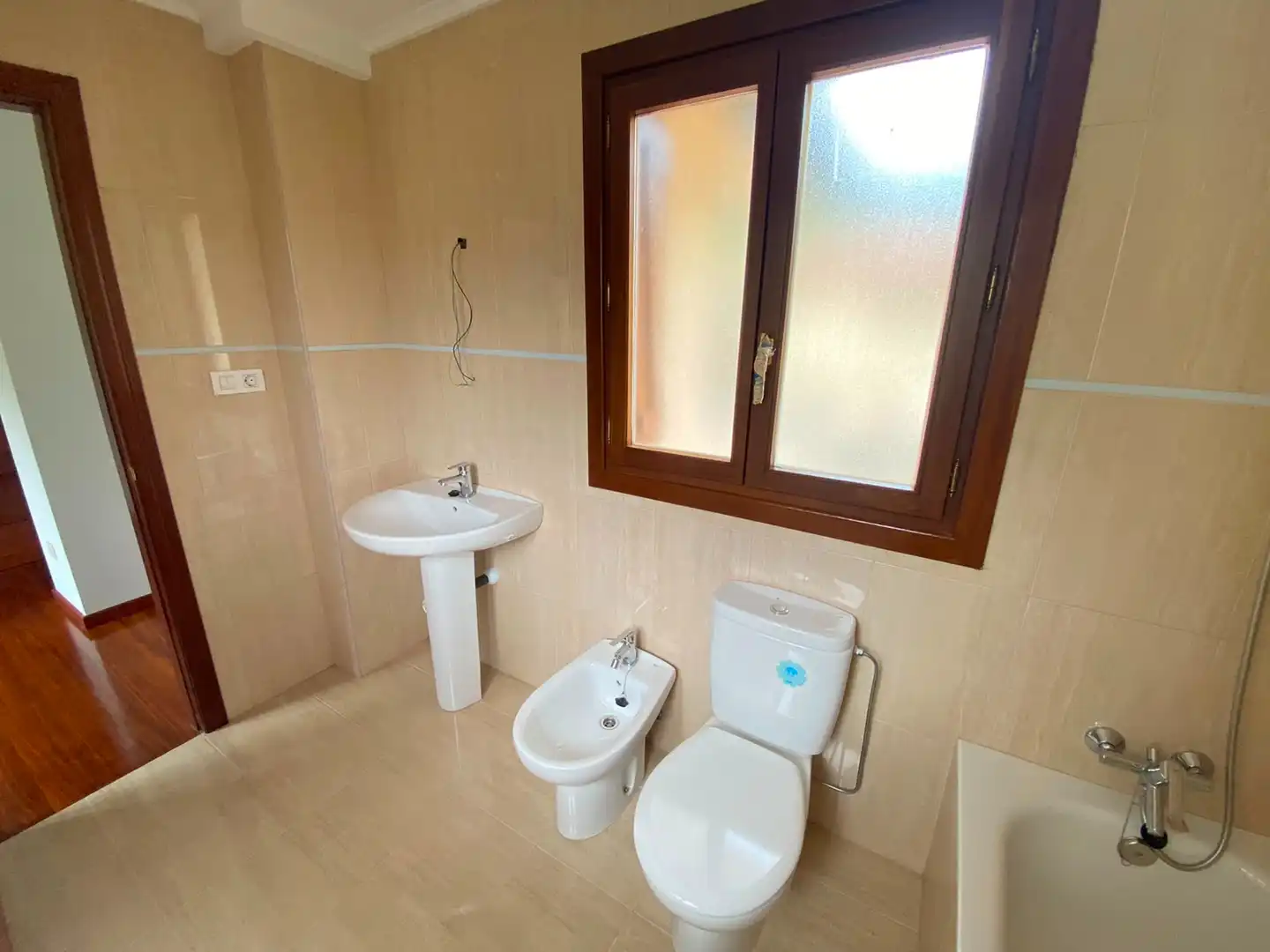 Baño de Casa o chalet en venta en Castro-Urdiales con Calefacción, Jardín privado y Parquet