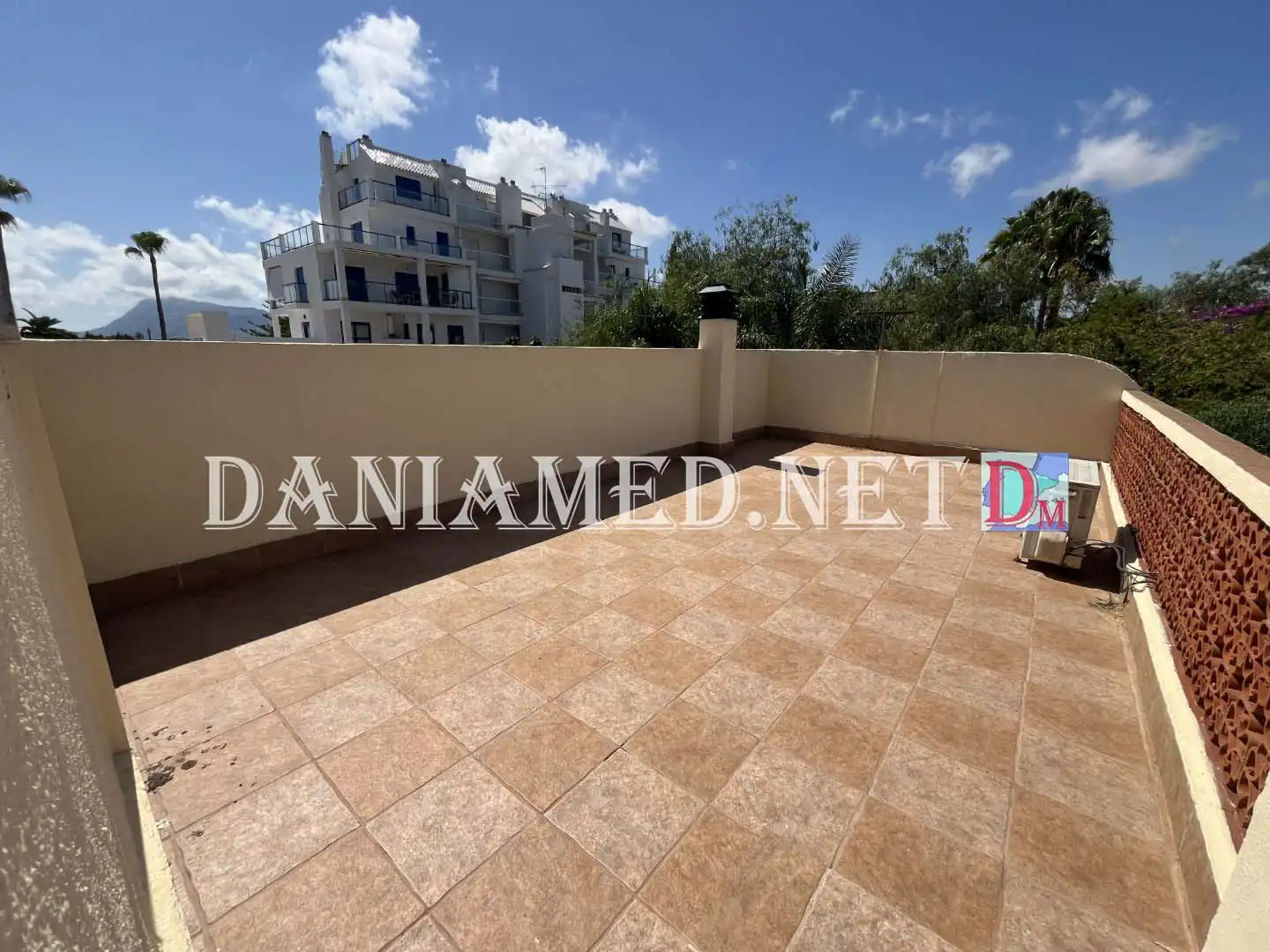 Terrasse von Haus oder Chalet zum Verkauf in Dénia mit Klimaanlage, Heizung und Privatgarten