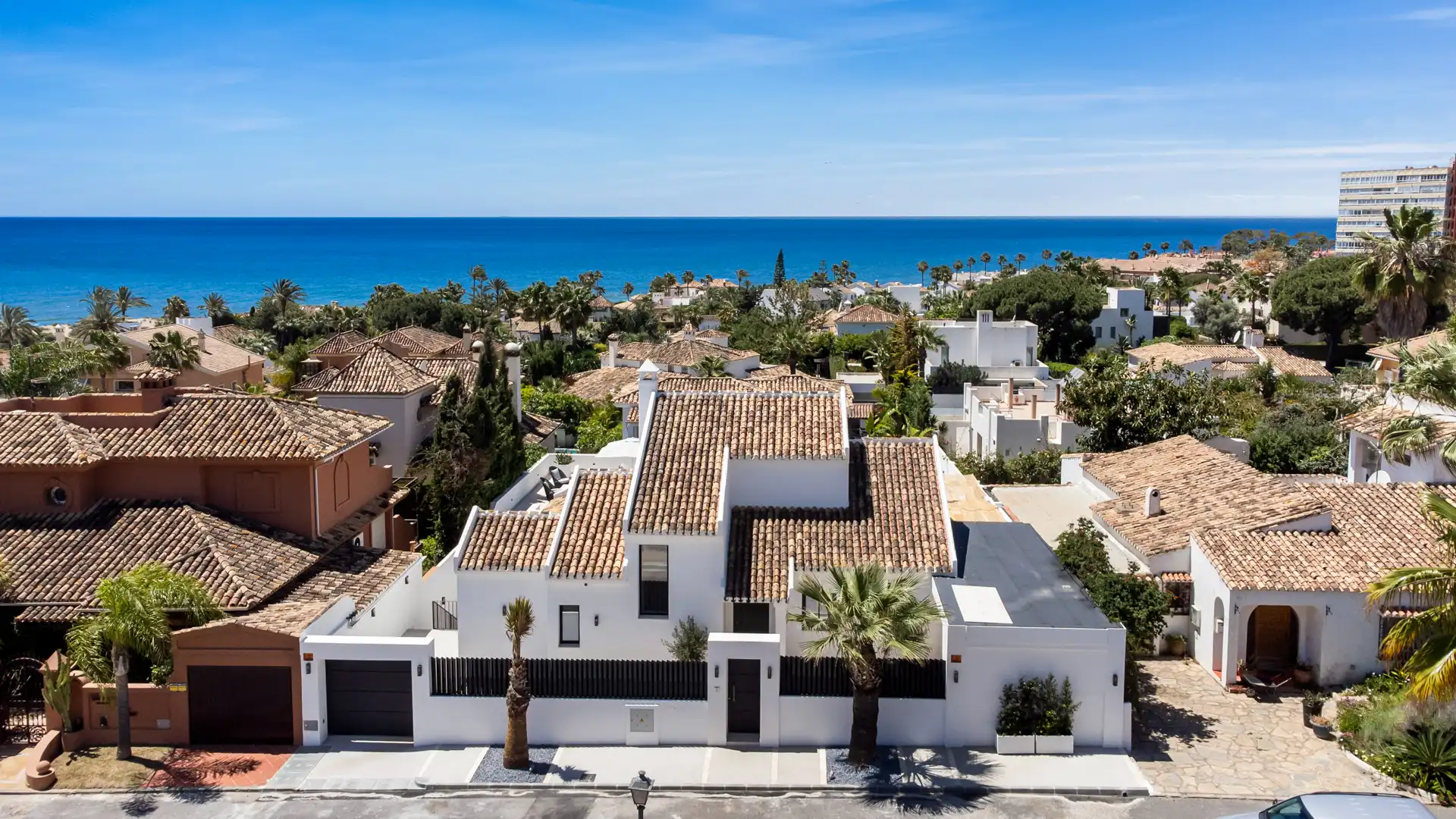 Chalet con piscina en venta en Las Chapas - El Rosario