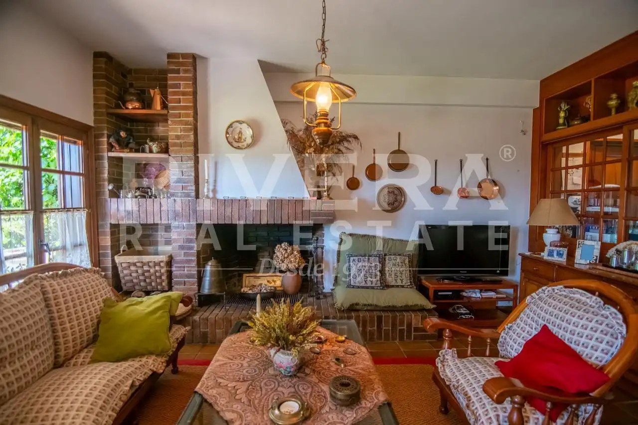 Sala de estar de Casa o chalet en venta en Vigo  con Calefacción, Jardín privado y Terraza