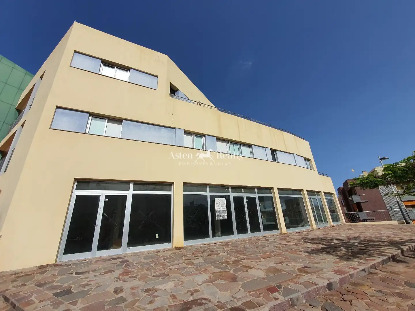 Local comercial en venda a Alcalá, imagen 2