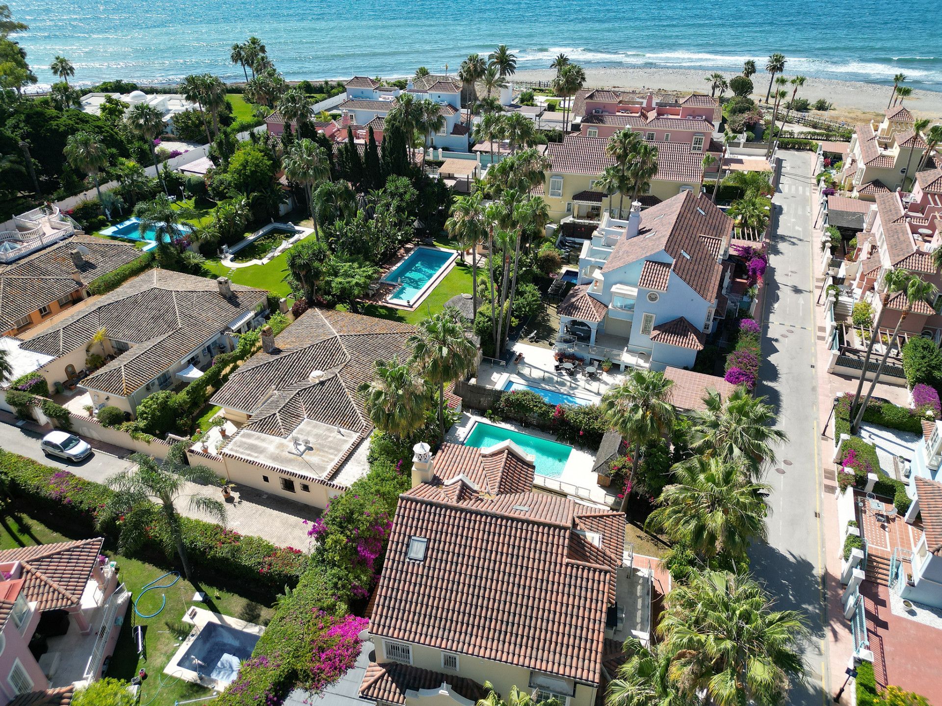 Exterior view of House or chalet for sale in Marbella  with Air Conditioner, Private garden and Terrace