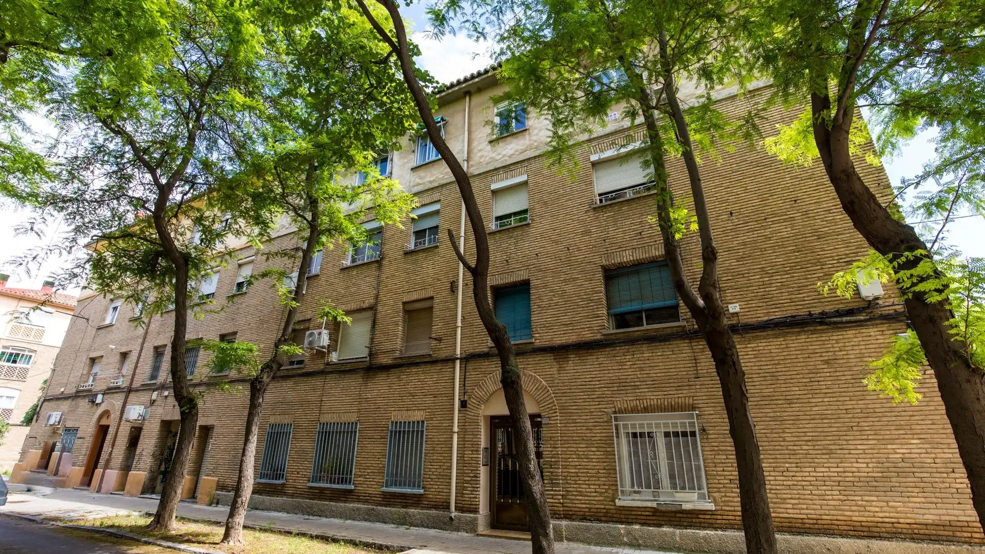 Vista exterior de Piso en venta en Zaragoza con Calefacción y Amueblado