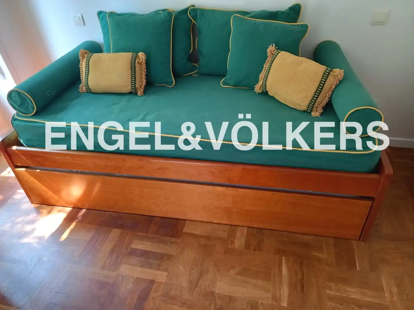 Wohnzimmer von Wohnung zur Miete in Madrid mit Klimaanlage, Heizung und Parkett