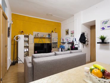 Local comercial en venda a Calle MARTORELL DE