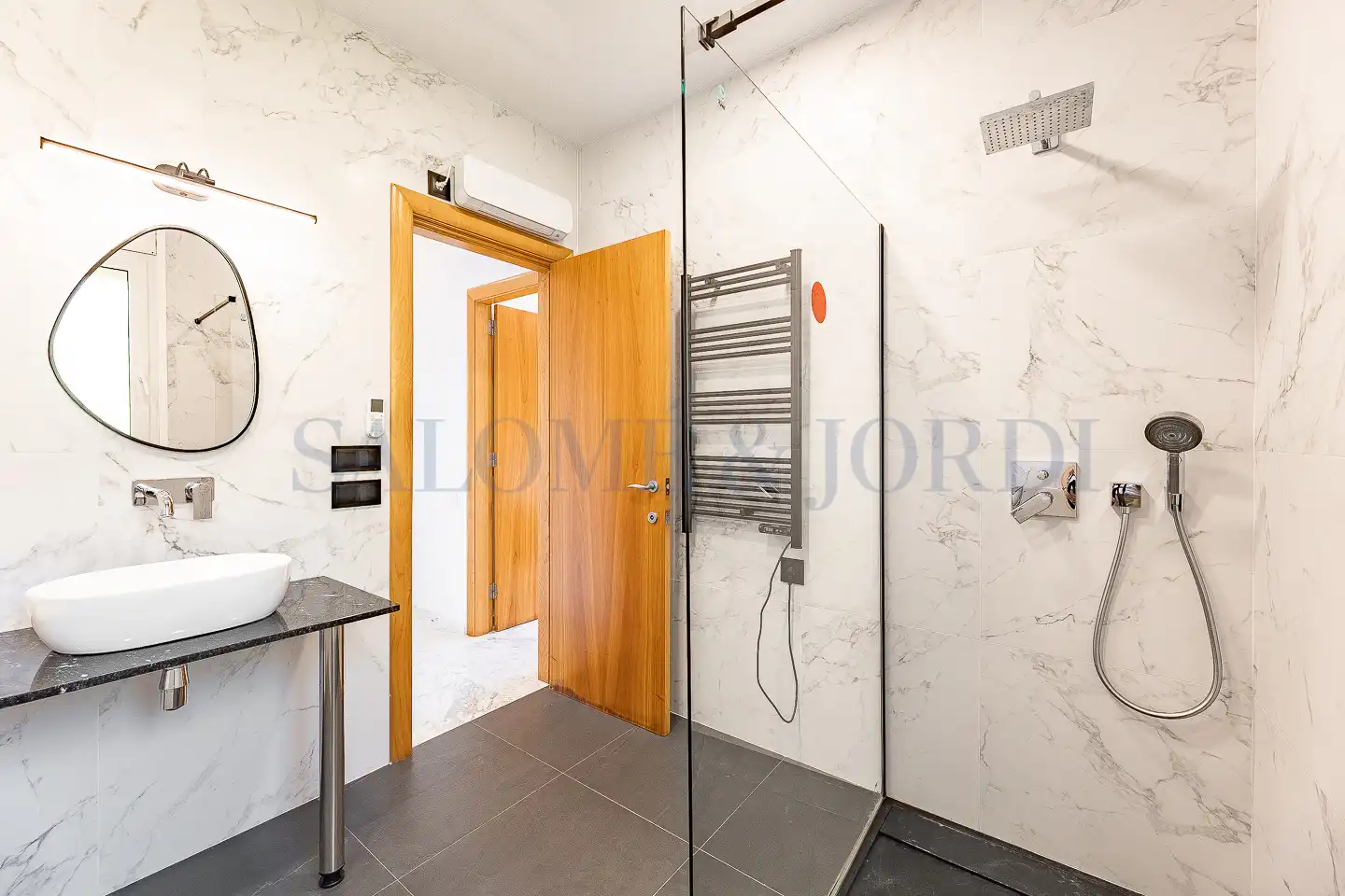 Baño de Casa o chalet en venta en Cabrils con Aire acondicionado, Calefacción y Jardín privado
