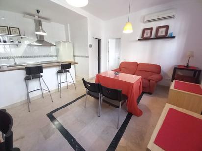 Sala d'estar de Apartament en venda en Ronda amb Aire condicionat