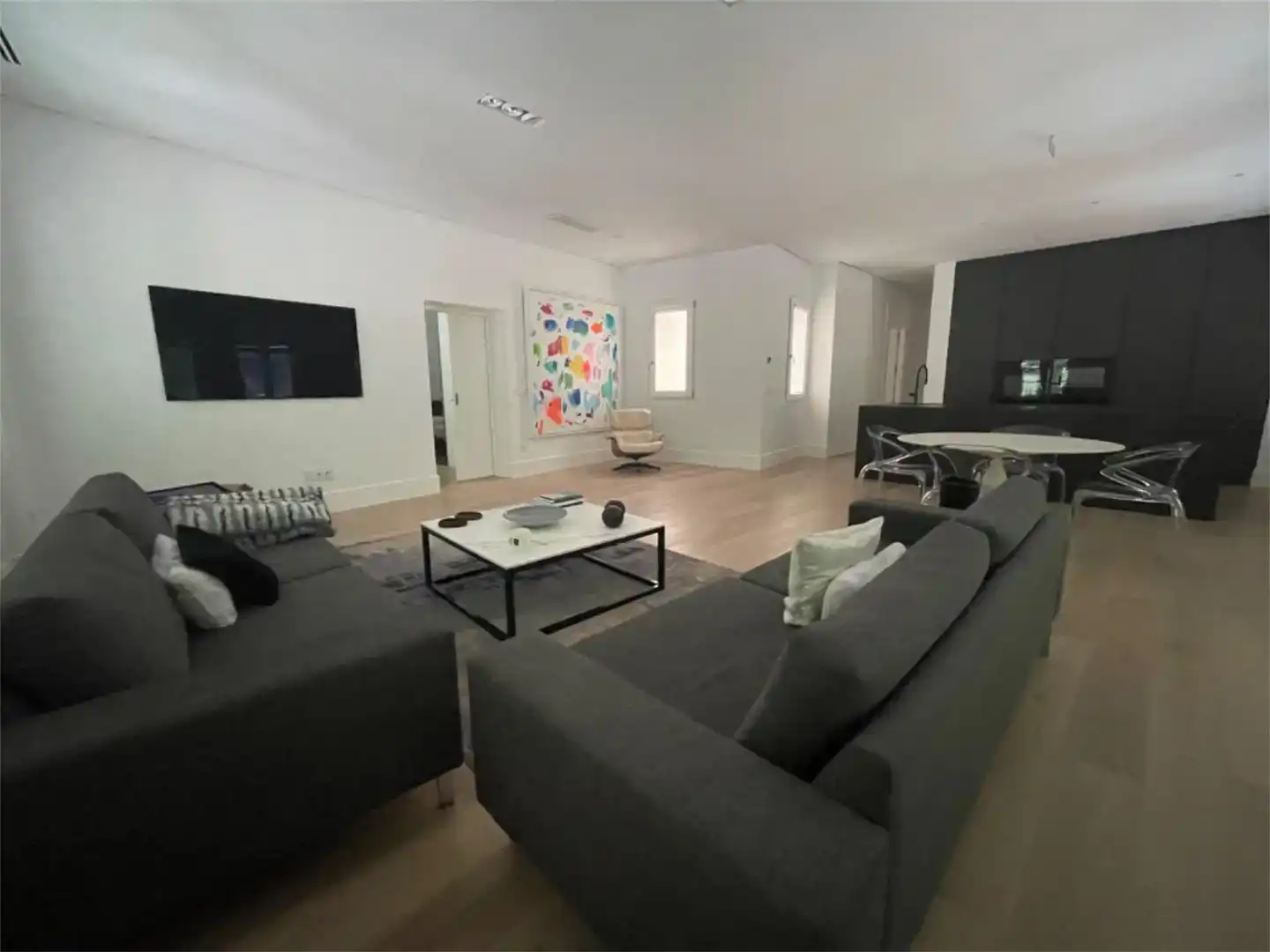 Sala d'estar de Pis en venda en Ourense Capital  amb Aire condicionat, Parquet i Traster