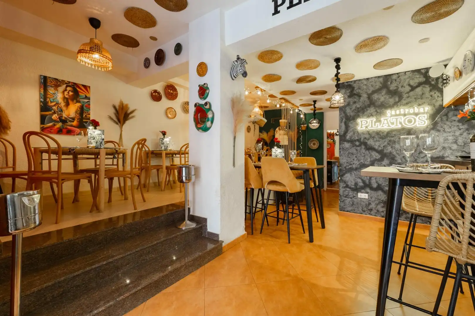 Local en traspaso en Fuengirola con Terraza