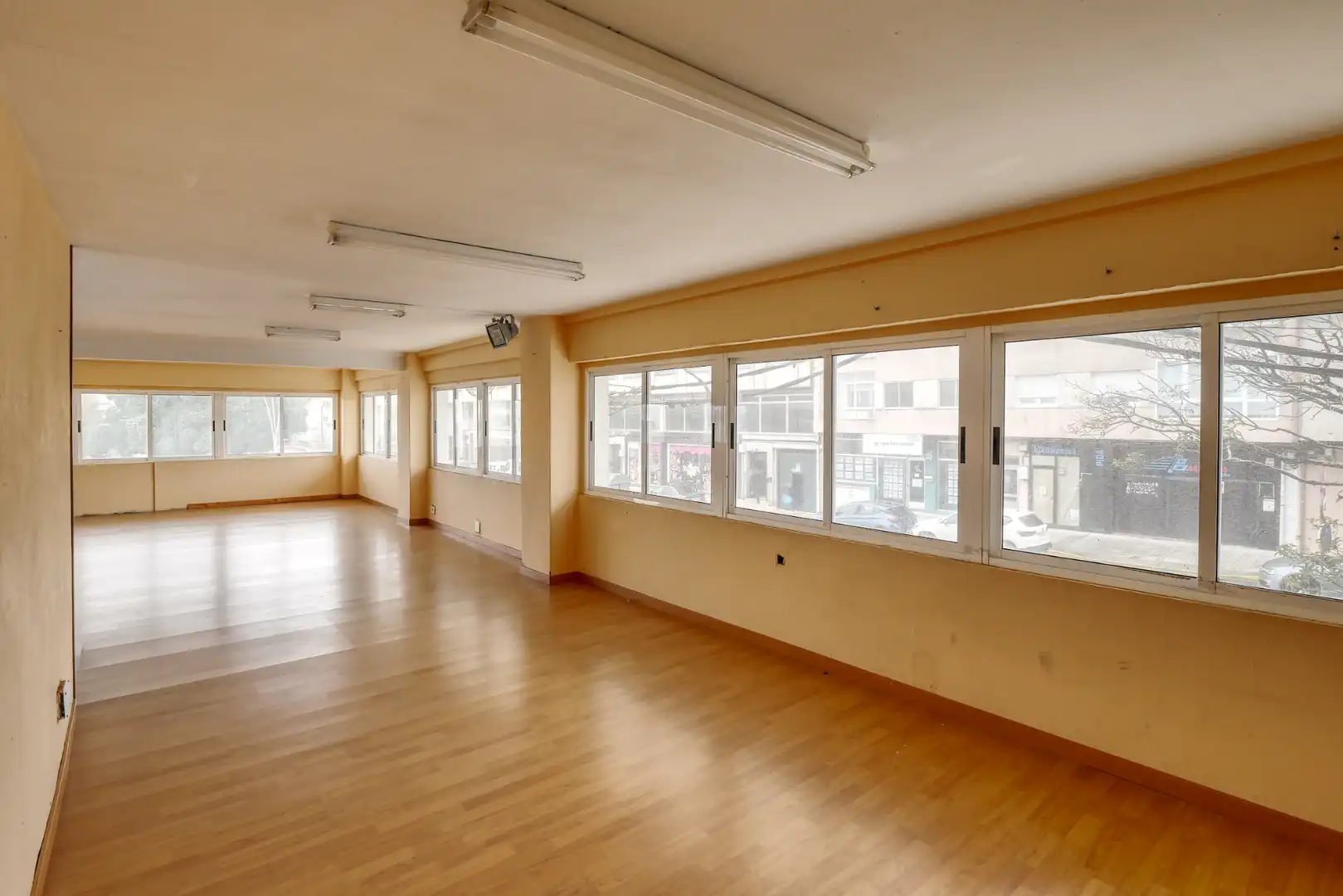 Commercial properties for sale in Ribeira  with Furnished