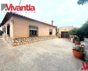 Vista exterior de Casa o xalet en venda en Lorca amb Jardí privat, Terrassa i Traster