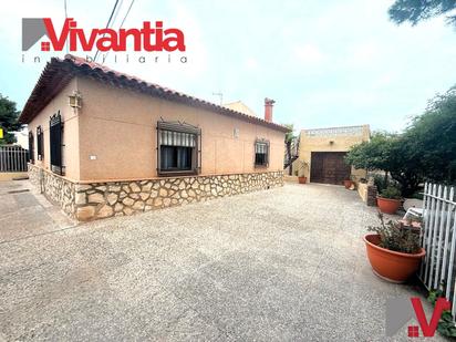 Vista exterior de Casa o xalet en venda en Lorca amb Jardí privat, Terrassa i Traster