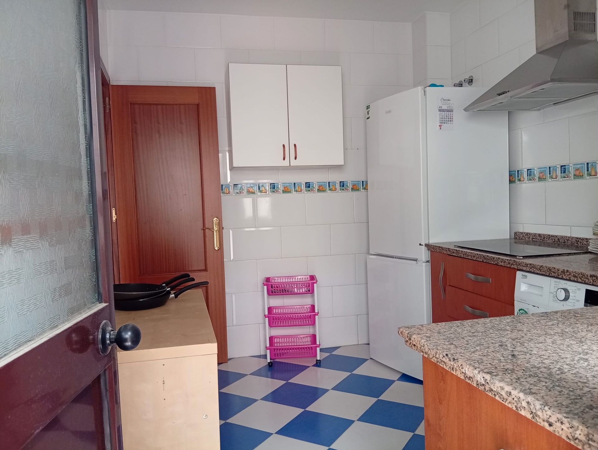 Cuina de Casa adosada en venda en Chipiona amb Balcó