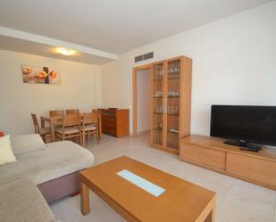 Sala d'estar de Apartament de lloguer en Salou amb Aire condicionat i Terrassa