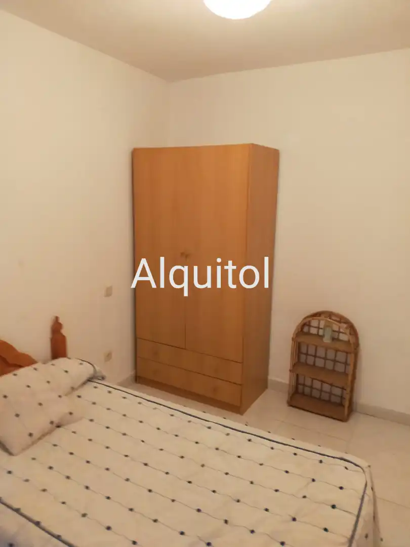 Schlafzimmer von Wohnung zur untervermieten in Toledo mit Heizung, Parkett und Möbliert