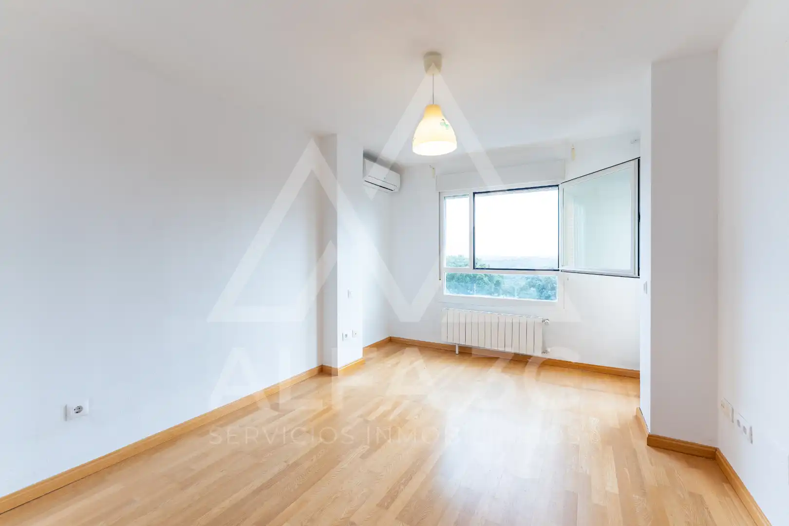 Habitación de Casa o chalet en venta en Venturada con Aire acondicionado, Calefacción y Jardín privado