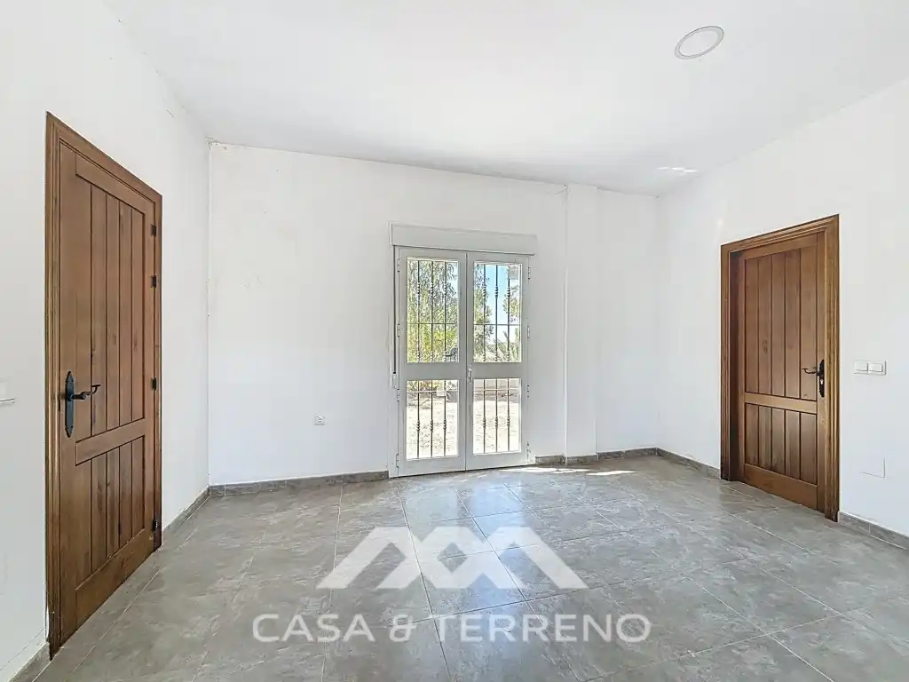 Vista exterior de Casa o xalet en venda en Vélez-Málaga amb Aire condicionat, Jardí privat i Terrassa